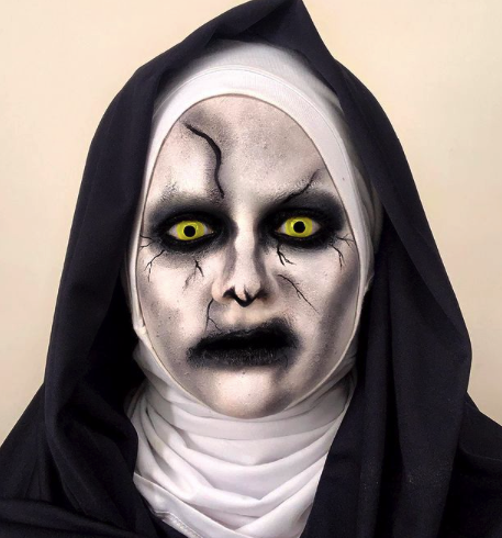 Conjuring makeup