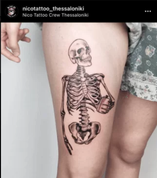 Σκελετός τατουάζ στο μπούτι